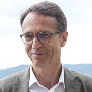 Avatar https://d1p2aimeyx6kdr.cloudfront.net/masterclub/2025-post/03_badass/photos_v2/rh.jpg