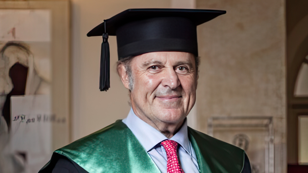 Visuel La MIB Trieste School of Management décerne un MBA Honoris Causa à Philippe Donnet, CEO du Groupe Generali