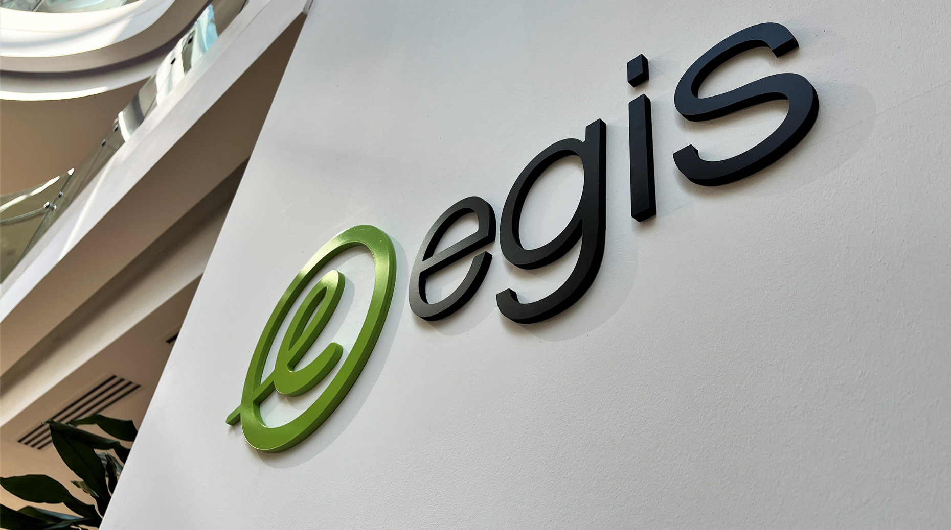 Captives : Egis trouve sa voie