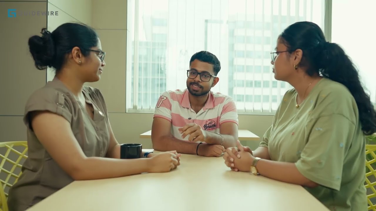 Visuel Fresh Perspectives. Real Impact. Meet Our Game-Changing Interns 🚀