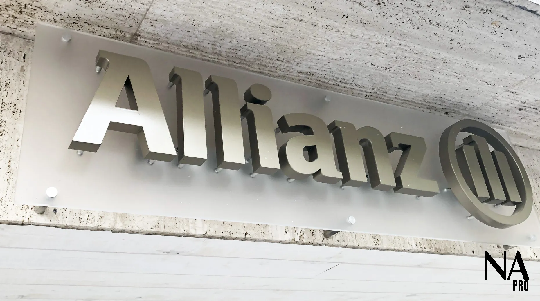 Émeutes/Nouvelle-Calédonie : l'État condamné à verser 28 M€ à Allianz