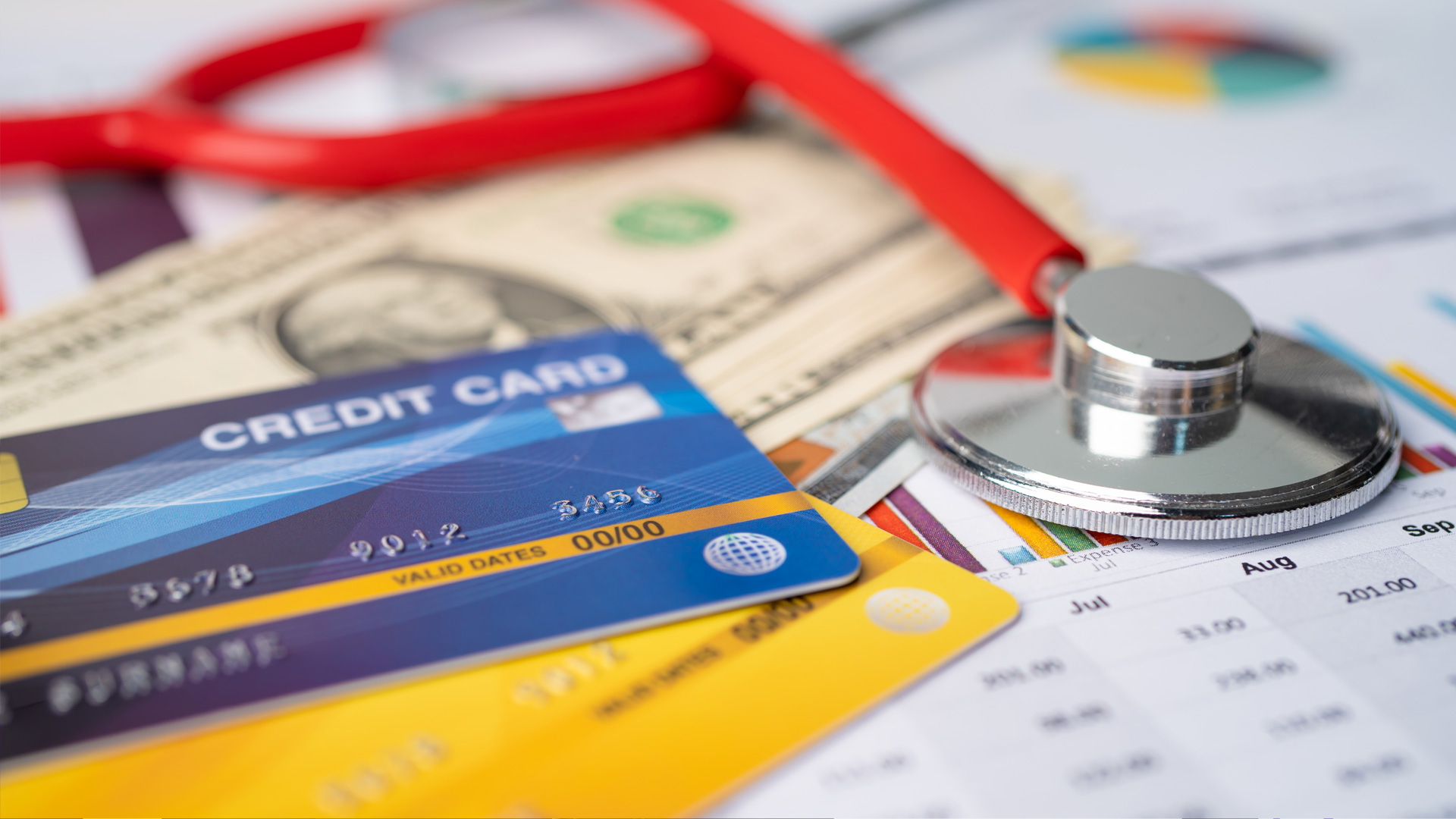 Visuel Fraudes Sociales : Le HCFiPS réévalue le montant à 14Mds€ en 2025